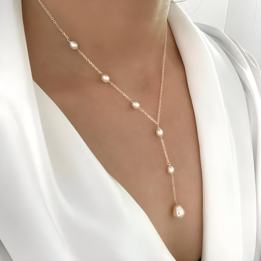 Lulu™ Vintage Pendant Pearl Necklace